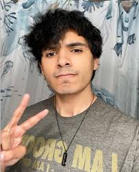 Hi Good day everyone, I'm Zam from Australia/NSW 19 years old. And I've  been performing in different areas like Open Mic Gigs and more. Hopefully,  you wouldn't mind to vote for me