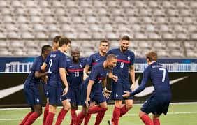 Avec france football, suivez toute l'actualité sportive du football en direct, les résultats, les classements, les transferts. Foot Euro 2021 La Vente Des Maillots De L Equipe De France Explose Sport Business Mag