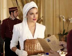 El Tiempo Entre Costuras Boudoir Fashion The Time In Between Vintage Outfits