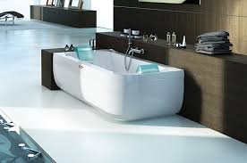 Jacuzzi vasca lagoon 170x70 cm versione sinistra con idromassaggio e pannelli laterali e frontali capacità 250 lt al troppopieno una nuova idea di vasca da bagno senza idromassaggio: Aquasoul Double Vasca Idromassaggio 2 Posti Jacuzzi