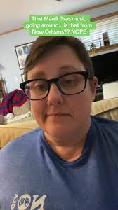 #stitch with @Caitlin Orellana 🐊💗 #greenscreen Lets talk about Cajun  Mardi Gras! #courirdemardigras #cajunmardigras #gooutsideneworleans  #louisianatourism