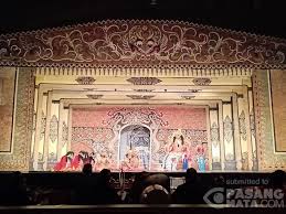 Jadwal lakon pementasan wayang orang sriwedari selama bulan februari 2018. Lebih Dekat Mengenal Wayang Orang Sriwedari Di Solo Wisata Pasangmata