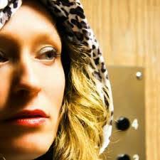 Kelly Castle's Instagram, Twitter & Facebook