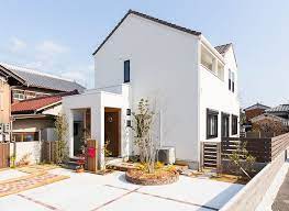色づかいが可愛いカリフォルニアスタイルの家 アレッタの施工例集 姫路 注文住宅 工務店 住宅 外観 ホームウェア カリフォルニアスタイル
