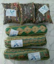 Lumintu kasur kapuk menerima pesanan kasur kapuk,kasur bayi,yoga bolster/guling yoga,bantal kasur kecil ini di isi dengan kapuk murni yang menyehatkan, dan dapat dibentuk macam macam. Jual Bantal Guling Kapuk Asli Isi Full Kapuk Tanpa Campuran Harga Terjangkau Natural Pillow Di Lapak Biotechno Bukalapak
