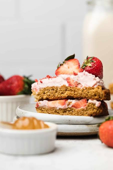 Gluten Free Strawberry Shortcake Cake