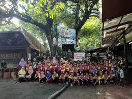 Muzium negeri pulau pinang dahulunya merupakan penang free school, iaitu sebuah sekolah yang membenarkan semua anak kelahiran pulau pinang tanpa mengira kaum, etnik dan agama untuk mendaftar masuk. Lawatan Bersejarah Ke Muzium Perang Penang War Museum Facebook
