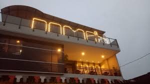 Diskon besar untuk hotel & akomodasi di semarang, indonesia. Kanaka Interior The Dome Cafe And Resto Construction Facebook