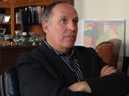 Berry faces GOP's race to independents