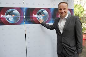 Polizei nimmt sechs personen fest 20 vermummte hatten am freitag in berlin ein drehteam um den comedian abdelkarim attackiert. Komiker Kampfen Fur Annalena