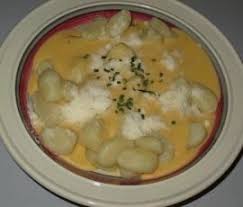 Gnocchi In Kasesauce Rezept Rezepte Einfache Gerichte Lebensmittel Essen