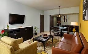 Além dos modelos de tênis feminino casual, há também opções de sapatênis feminino, para produções mais discretas e formais. Cancha De Tenis Picture Of Hard Rock Hotel Vallarta Nuevo Vallarta Tripadvisor