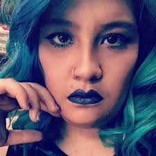 My beautiful family ❤️ We lost our Tattum (the tall beauty to the right of  my husband) in a car accident this past April. She was 18. She had  graduated as a