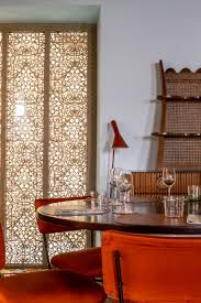 Diner Dans Une Oeuvre D Art Totale A L Arlatan In 2020 Boutique Hotel Hotel Provence
