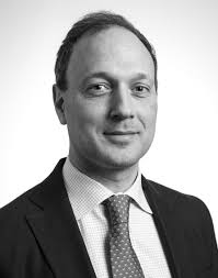 Kevin Macmillan's Instagram, Twitter & Facebook