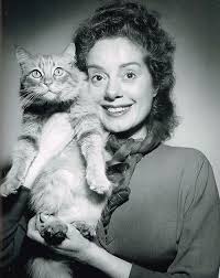 Pin de Nina Watson en Me and my Cat