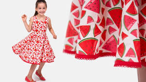 Kostenlose schnittmuster und anleitungen für taschen, kleider, hosen, röcke und vieles mehr aus unseren handmade kultur magazin und von unseren handmaids. Kinderkleid Anleitung Pattydoo