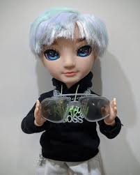 Everyone, I present to you... a new AIDAN RUSSELL! read each caption for  the journey XD : r/RainbowHigh