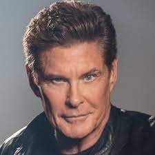 David hasselhoff‏подлинная учетная запись @davidhasselhoff 20 мар. How Did David Hasselhoff End Up On Young Sheldon Looking Like His Baywatch Era Self Primetimer