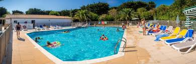 Camping De L Ile De Re Avec Piscine Chauffee Á Camp Du Soleil