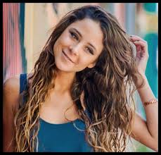 La solista y el quinteto se repartieron el triunfo en las principales categorías del evento. Notivagos O Dia Pela Noite Camila Gallardo A Estrela Do Latinpop