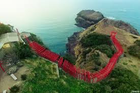 Like in spanish, bonito and bonita means beautiful or pretty for masculine and feminine nouns respectively. Motonosumi Inari Shrine A Must See Shrine As Designated By Cnn Japankuru Japankuru Let S Share Our Japanese Stories