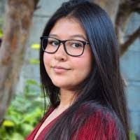 Flor Alvarenga's Instagram, Twitter & Facebook