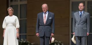 Filip, duce de edinburgh (ro); The Duke Of Edinburgh Hosts A Dofe Gold Award Presentation At Buckingham Palace The Royal Family