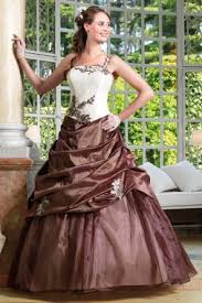 Robes de mariée chez tati source google image: Robe De Mariee D Occasion Modele Selexis De Tati Mariage Robe De Mariee Idees Vestimentaires Robe De Mariee Ivoire