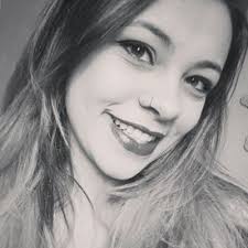 Karla Prado (@_karlaprado)