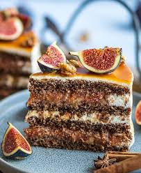 Ach Du Schone Feigenzeit Feigen Walnuss Torte Mit Honig Ziegenkase Mousse Mitliebezurtorte Leckere Torten Kuchen Und Torten Kuchen Und Torten Rezepte