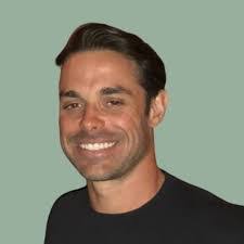 Josh Weiss's Instagram, Twitter & Facebook