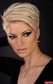 Hairstyles Archives Cheveux Courts Coupe De Cheveux Courte Coupe De Cheveux