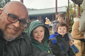 Here is this past Sunday's worship service from Silver Lake Chapel, 33 Lake  St., Plympton, MA. Though the weather kept Ernie, our organist, from  joining us, we were able to worship and