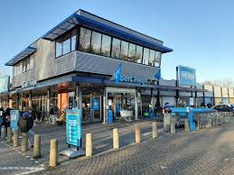 Met deze uitstorting wordt ook het begin van de christelijke kerk gemarkeerd. Dit Zijn De Openingstijden Van Supermarkten In Westland Tijdens Pinksteren 2021 Indebuurt Westland