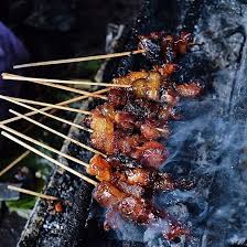 Bahan yang diperlukan untuk membuat sate kere. Sate Kere Bu Dibyo Kuliner Di Pasar Beringharjo Yang Kepulan Asapnya Bikin Ngiler