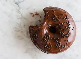 Recette Facile De Beignes Au Chocolat Chocolate Glaze Recipes Chocolate Doughnuts Chocolate Doughnuts Baked