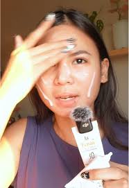 The Skincare Junkie (@elaydiax)