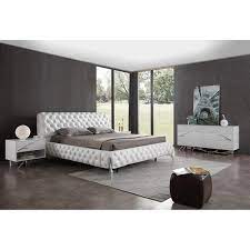 Bedroom furniture more and more people are coming straight to us when they wish to invest in stylish natural wood furniture for their bedrooms. Bedroom Sets Atlanta Queen Bedroom Set At Furniture Land Mattresses