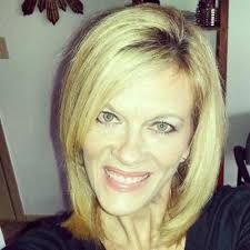 Lisa Thulin's Instagram, Twitter & Facebook