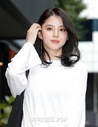 Dua sosok yang kerap dikaitkan dengan han so hee adalah song hye kyo serta ryujin, member dari girlband itzy. Ryujin íƒœê·¸ì˜ ê¸€ ëª©ë¡ Kpopcelebs