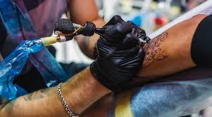Si lo que quieres es mostrar un tatuaje de letras como una obra de arte, entonces las letras. 5 Apps Para Disenar Tatuajes Antes De Ir A Hacertelos
