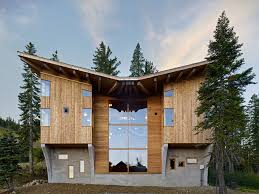 Lap adds texture and intrigue to a modern log cabin home. Modern Rustic Sugar Bowl House Rustikal Hauser San Francisco Von Staprans Design