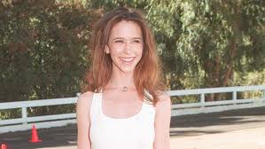 1 plot 2 cast 3 reception 3.1 box office 4 background 5 soundtrack 6. The Real Reason You Don T Hear About Jennifer Love Hewitt Anymore