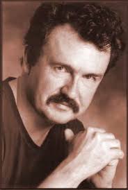 Prace George'a Almonda