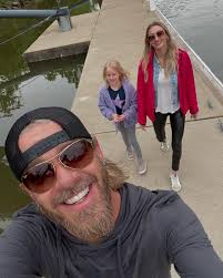 Happy birthday to the best wife and mom! 🎂