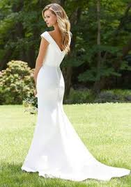 Check out inspiring examples of hochzeitskleid artwork on deviantart, and get inspired by our community of talented artists. The Dress Up Langeford Profil Pinterest