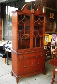 Antique duncan phyfe china cabinet finished in a french robins egg blue finish. Uhuru Furniture Collectibles Sold Duncan Phyfe China Cabinet 250