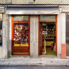 Manuel marques sofreu uma queda aparatosa, em lisboa, como contou na sua página oficial de instagram. Lojas Shop In Porto
