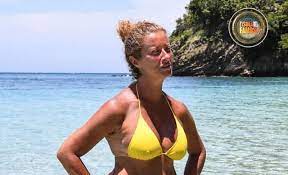 Scopriamo qualcosa in più su valentina persia , naufraga dov'è nata valentina persia e dove abita oggi? Valentina Persia Ieri E Oggi I Cambiamenti Della Comica Naufraga Dell Isola Dei Famosi